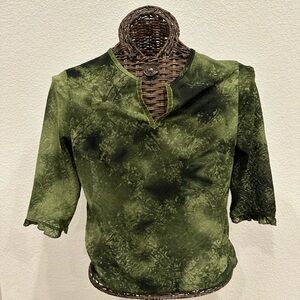 Vintage Gloria Vanderbilt Whimsigoth Olive Green Tie-Dye Blouse – Size PL